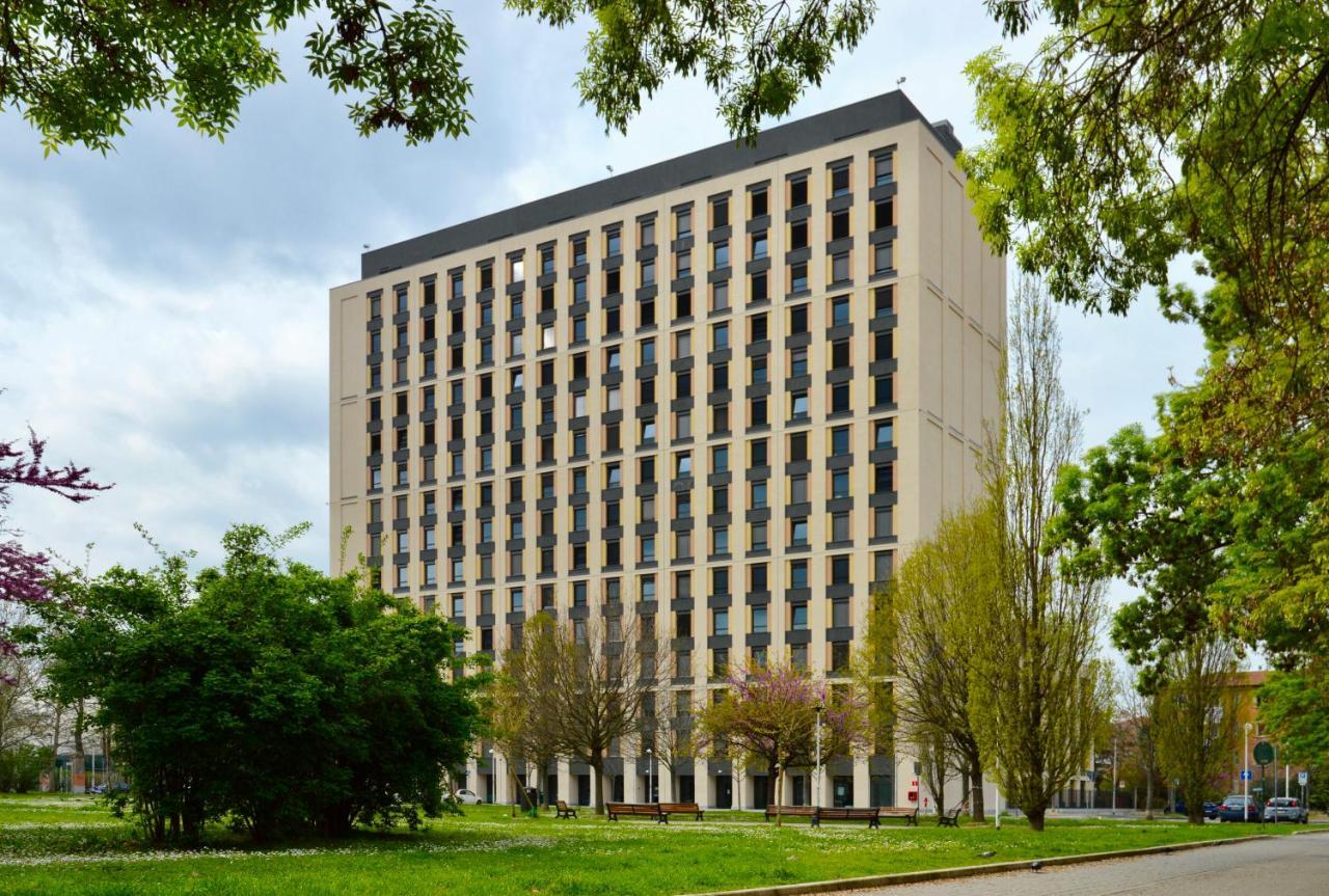 Laude Living Bologna Aparthotel, Bologna